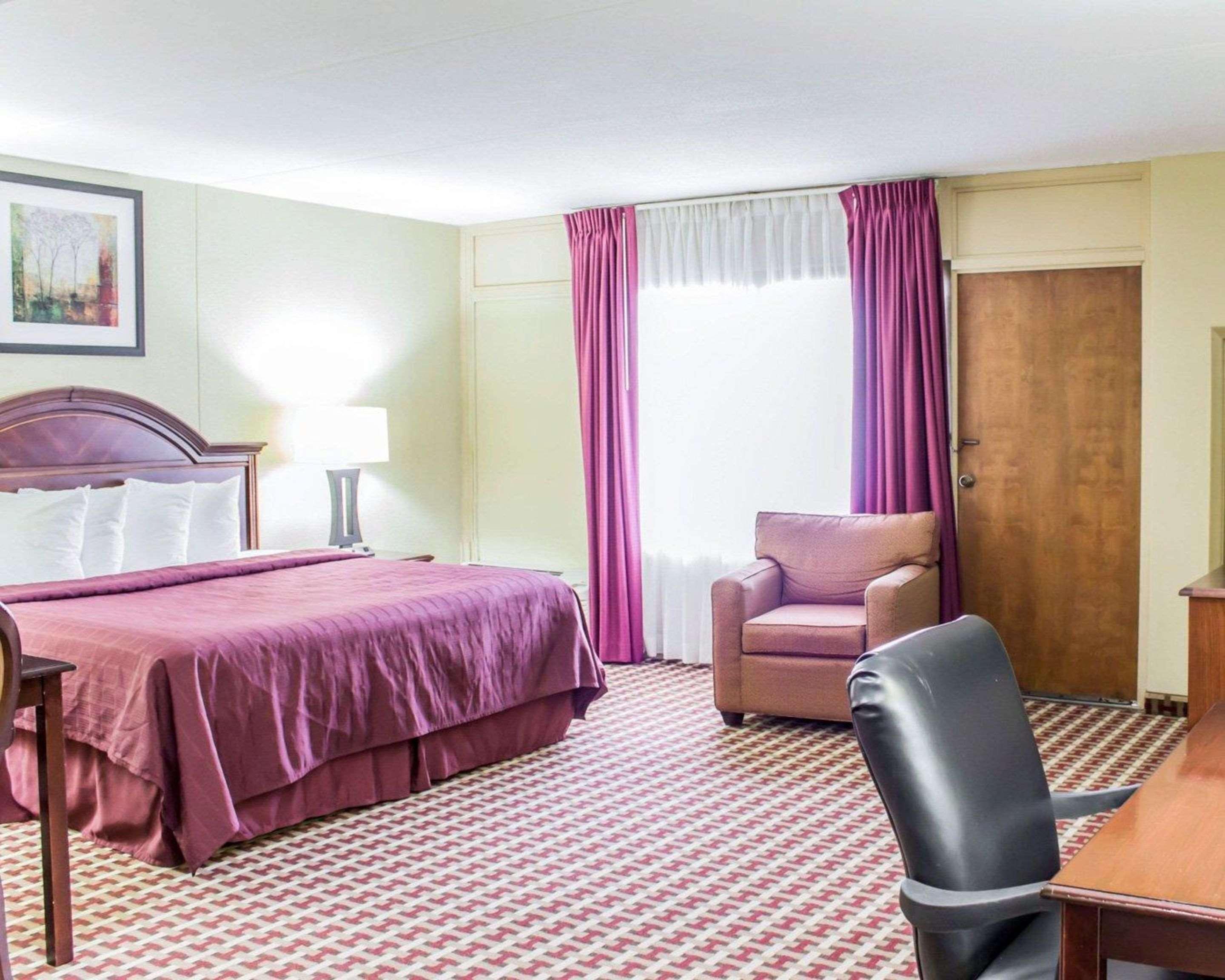 Quality Inn & Suites Fayetteville Luaran gambar
