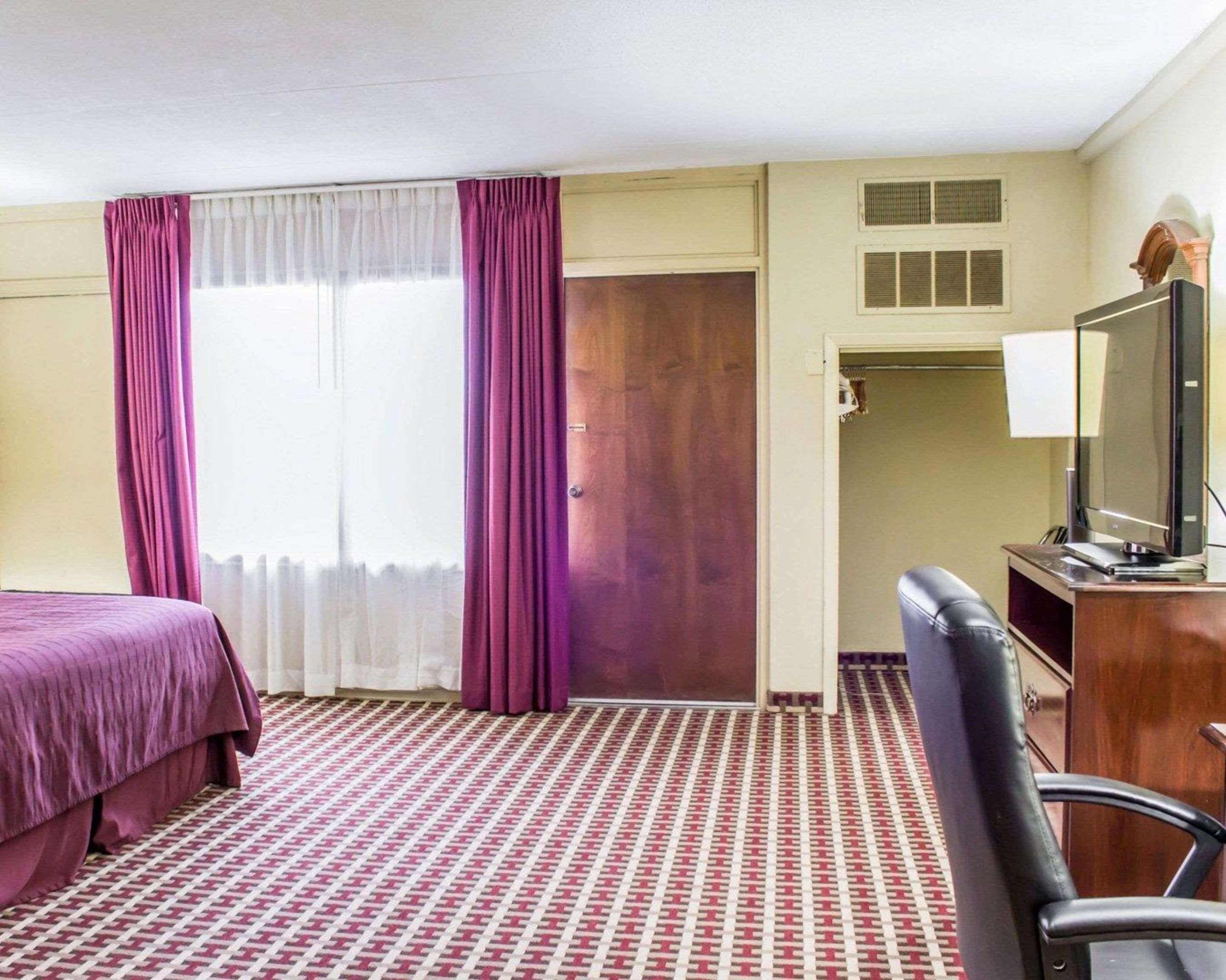 Quality Inn & Suites Fayetteville Luaran gambar