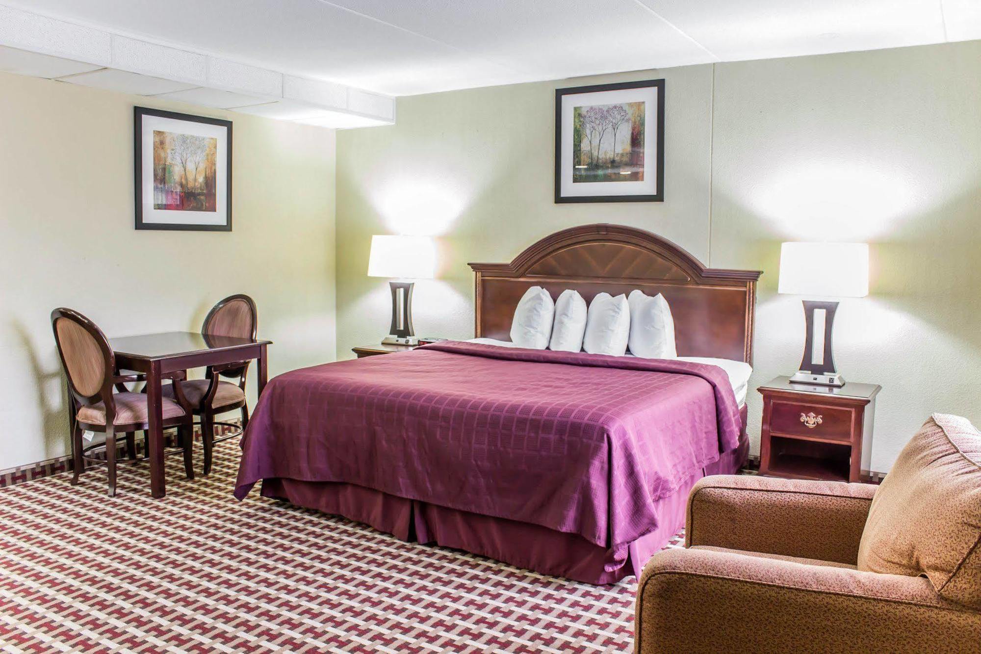 Quality Inn & Suites Fayetteville Luaran gambar