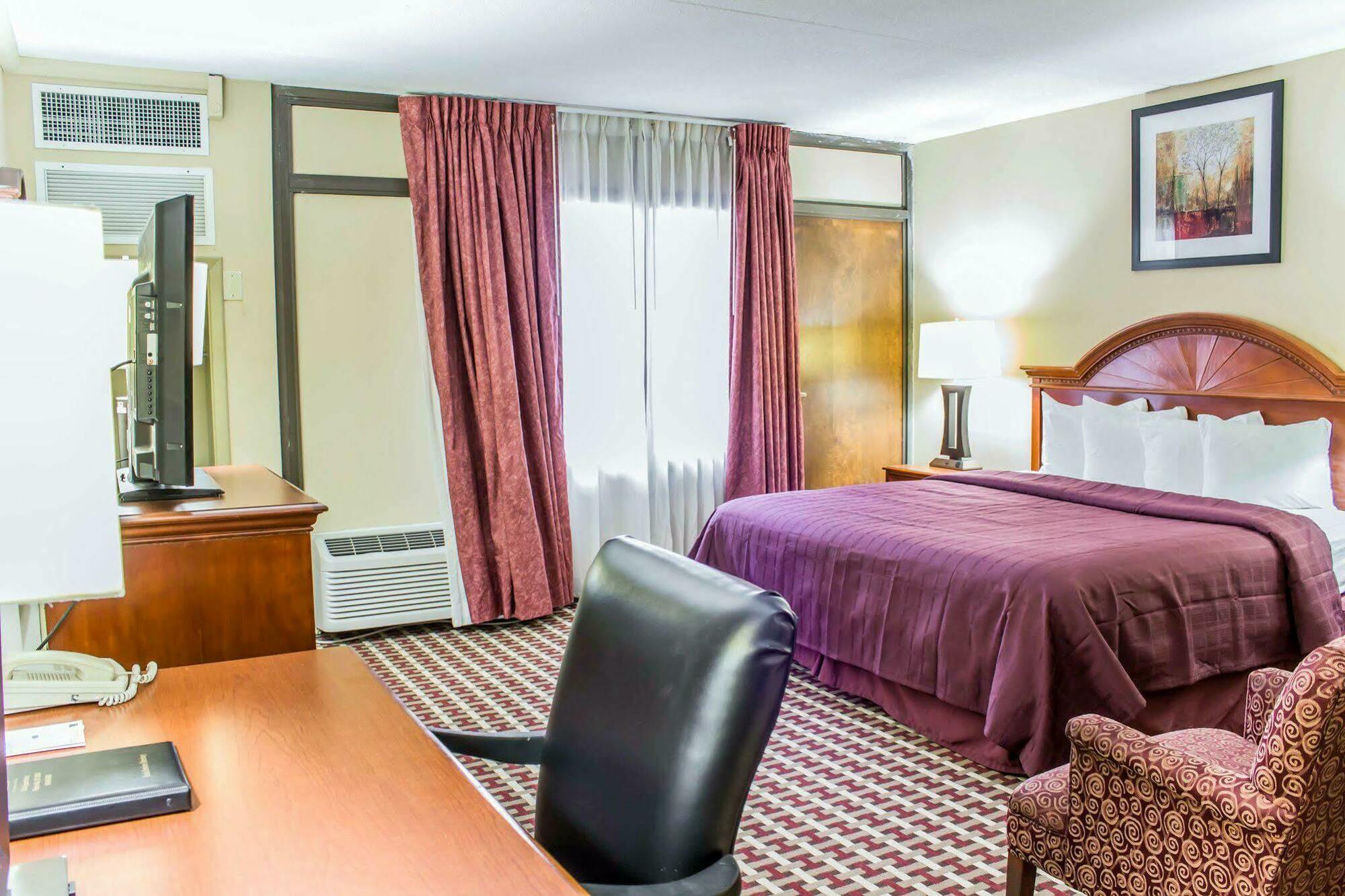 Quality Inn & Suites Fayetteville Luaran gambar